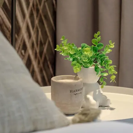 Elegancki Z Klimatyzowanym Salonem, Wanna I Parkingiem W Centrum Lodzi By Renters Prestige * Łódź