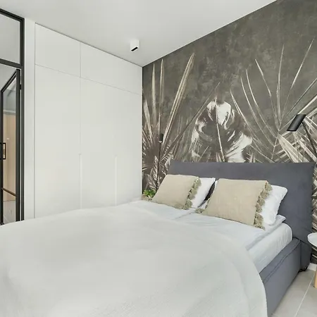 Appartamento Elegancki Z Klimatyzowanym Salonem, Wanna I Parkingiem W Centrum Lodzi By Renters Prestige