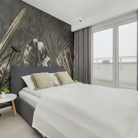 Apartment Elegancki Z Klimatyzowanym Salonem, Wanna I Parkingiem W Centrum Lodzi By Renters Prestige *